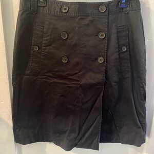 Banana Republic Black sailer front button knee length skirt size 10 pockets!